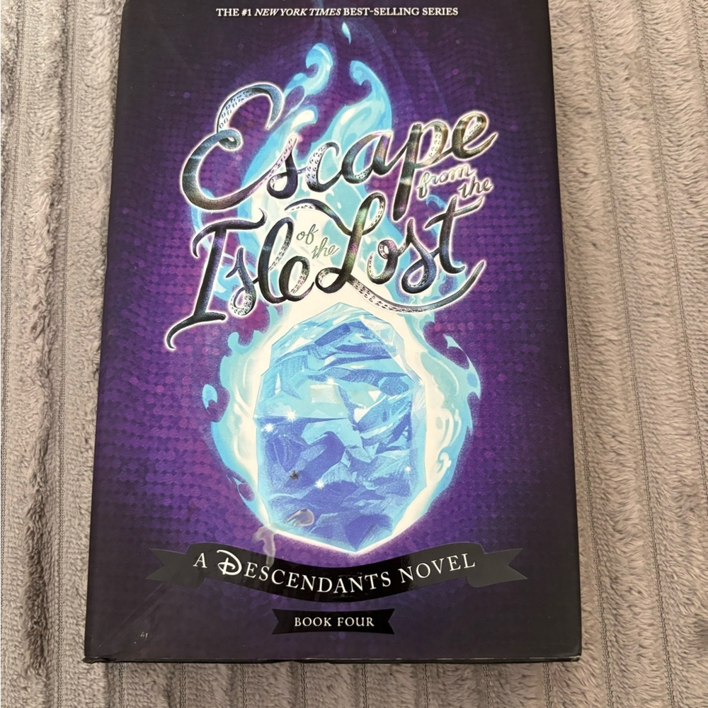 Escape from the Isle of the Lost by Melissa De La Cruz